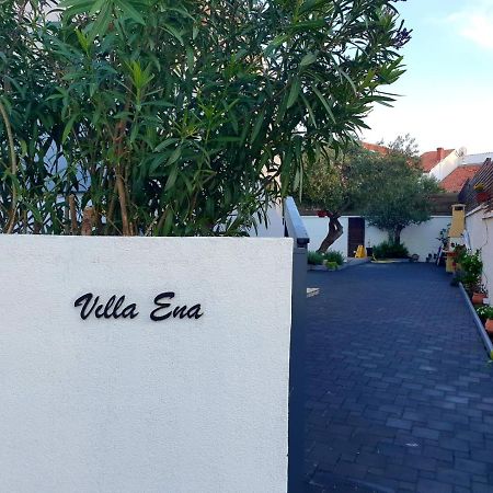 Vila Ena 穆泰尔岛 外观 照片